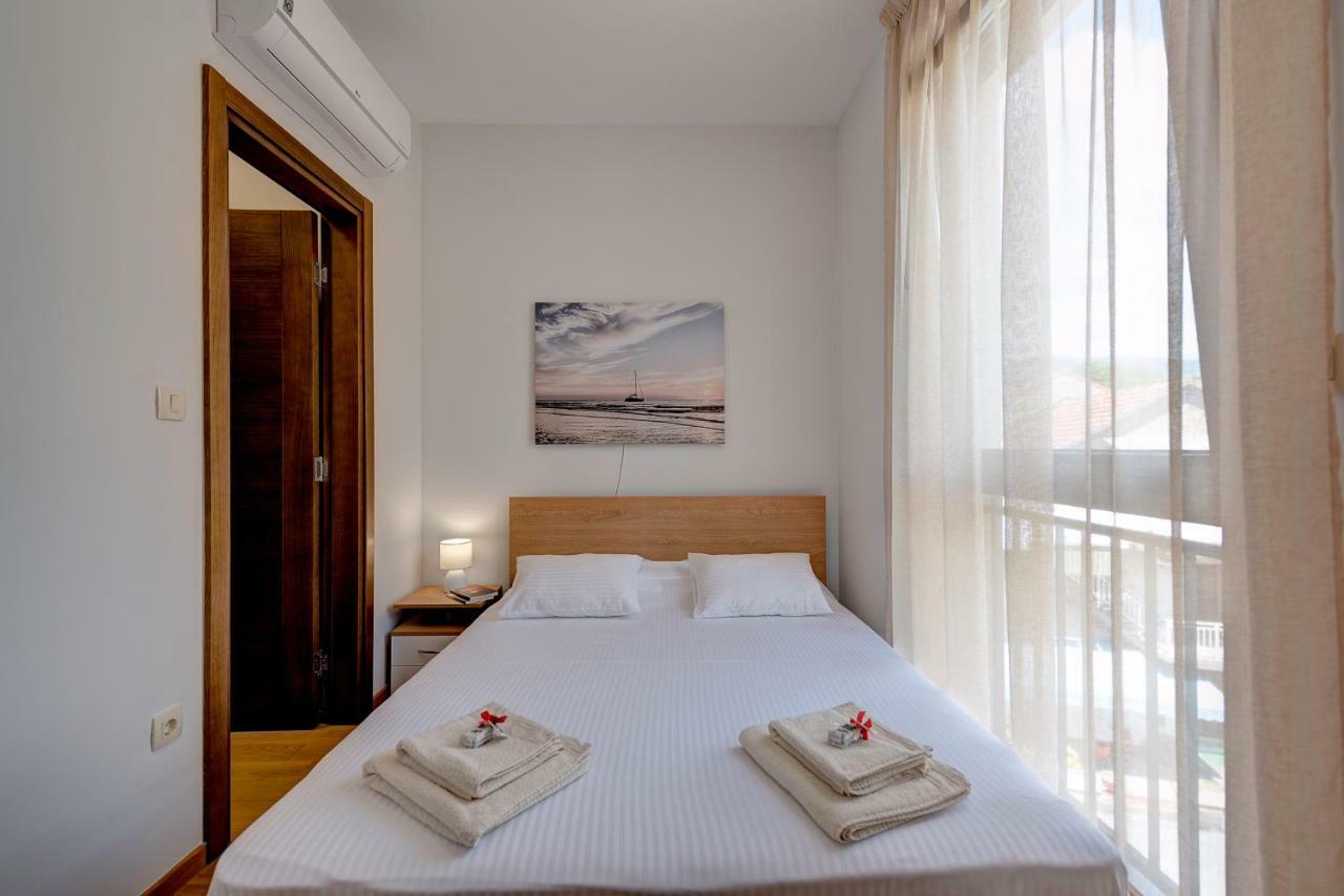 Ferienwohnung Sunray Tivat Exterior foto
