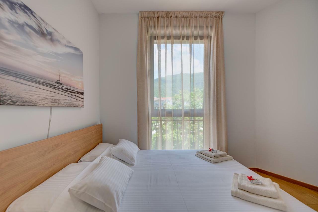 Ferienwohnung Sunray Tivat Exterior foto