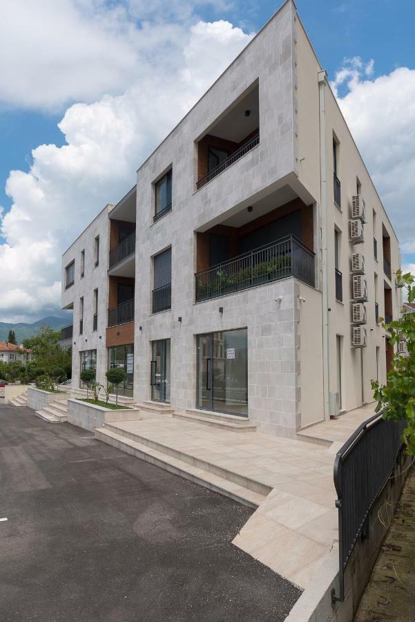 Ferienwohnung Sunray Tivat Exterior foto