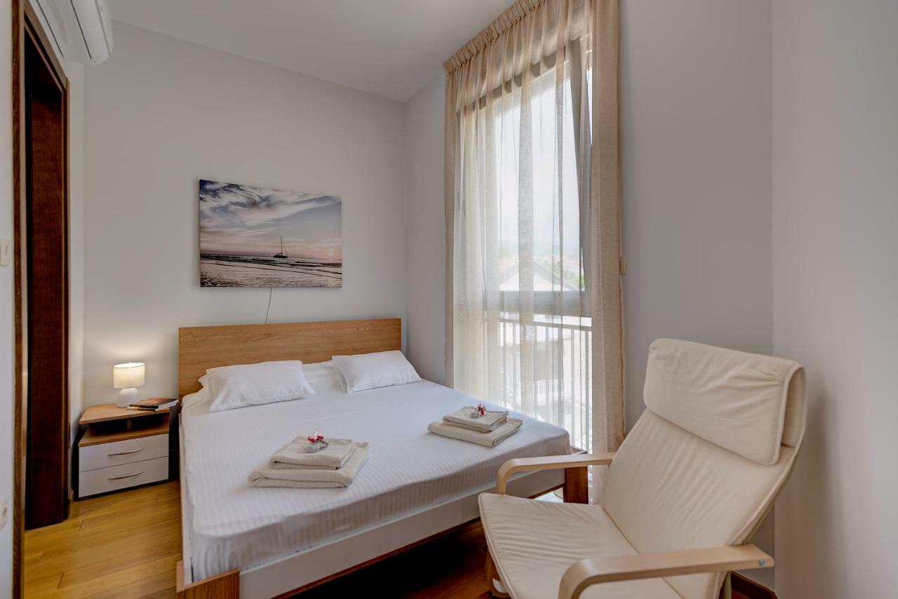 Ferienwohnung Sunray Tivat Exterior foto