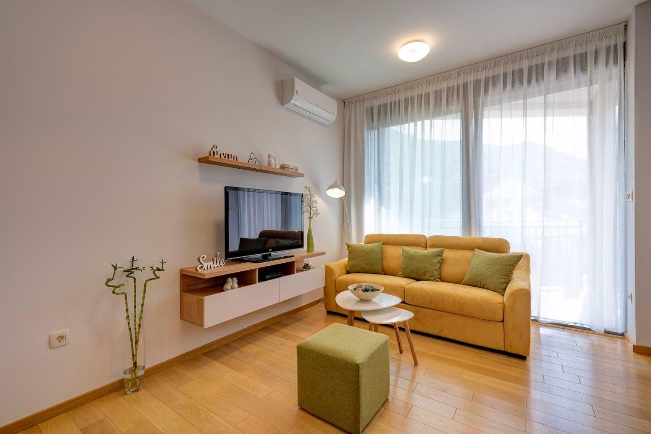Ferienwohnung Sunray Tivat Exterior foto